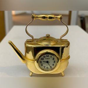 Vintage Timex Solid Gold Tone Metal Figural Tea Kettle Quartz Clock